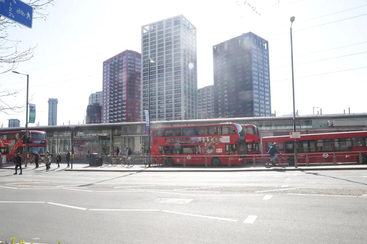 Canning Town Warms Cozy One Bedroom Apartment Londra